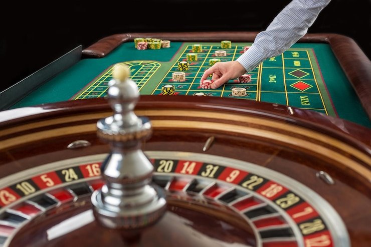 Permainan slot Aviator dan Sweet Bonanza di layar seluler momo189